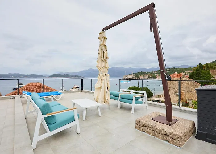 Beloc House Island