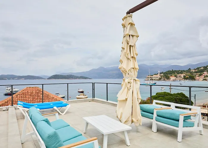 Beloc House Island *
