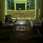 Apartment Beloc House Island *