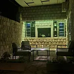 Beloc House Island Apartment