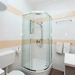 Beloc House Island Apartman *
