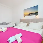 Apartment Beloc House Island *