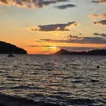 Apartman Beloc House Island