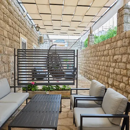 Beloc House Island Apartment