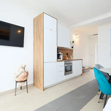 Beloc House Island Апартаменты